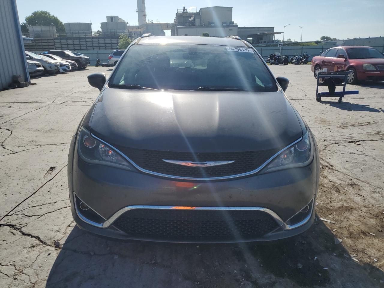 2017 Chrysler Pacifica Touring L Plus - Image 5
