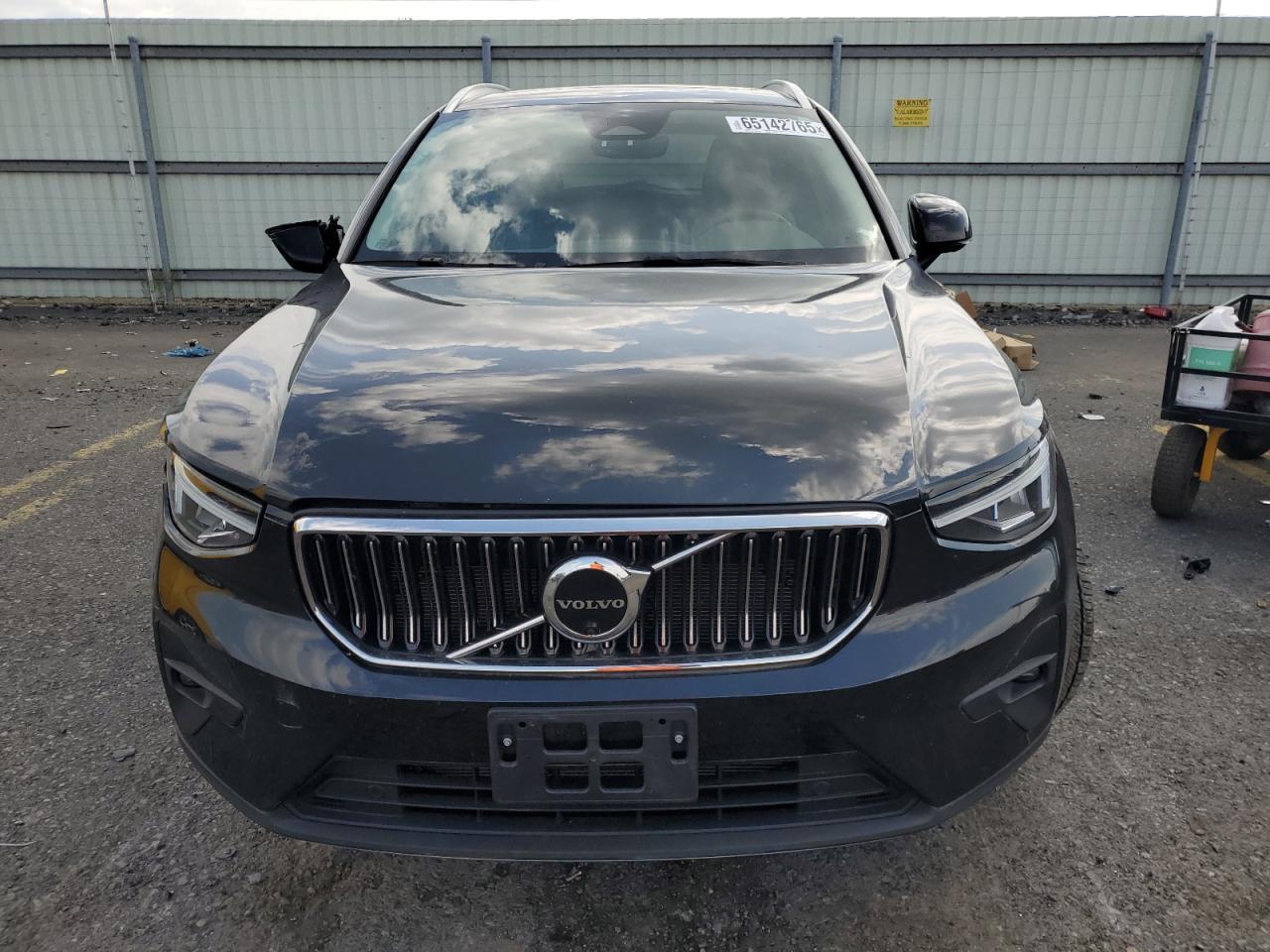 2023 Volvo Xc40 Plus - Фото 5