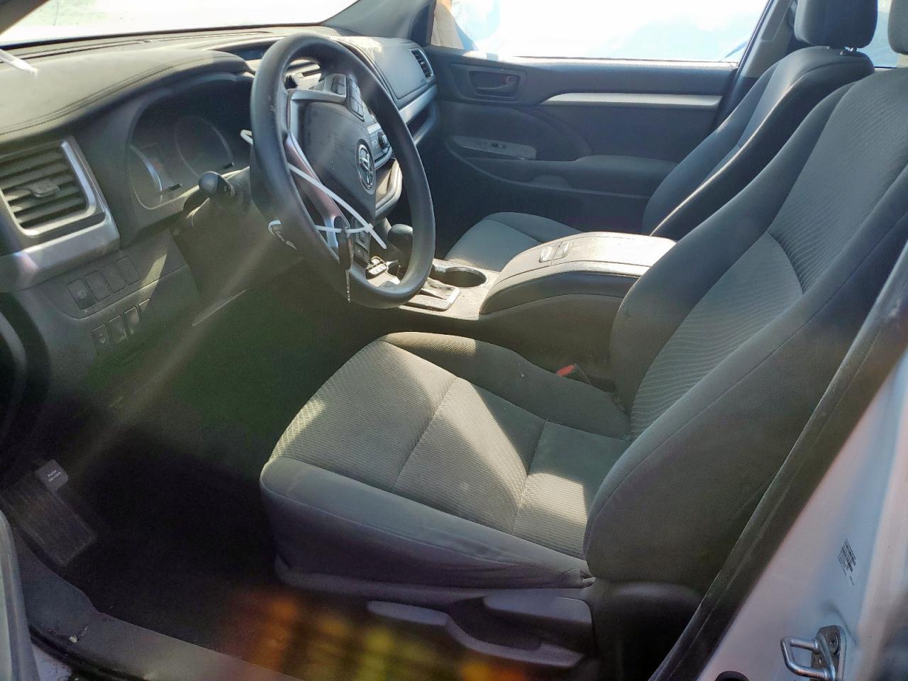 2019 Toyota Highlander Le - Фото 7