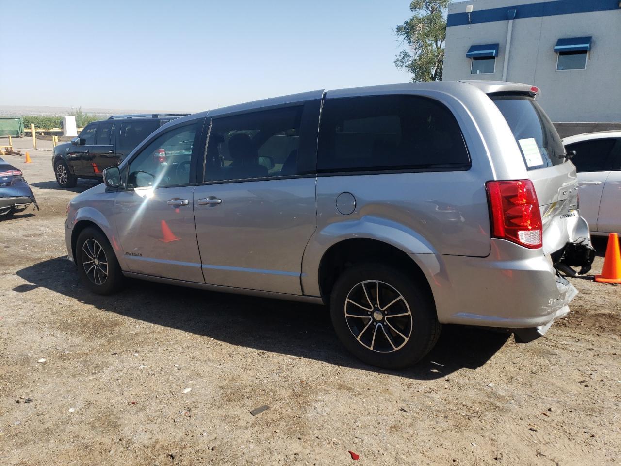 2019 Dodge Grand Caravan Gt - Image 2