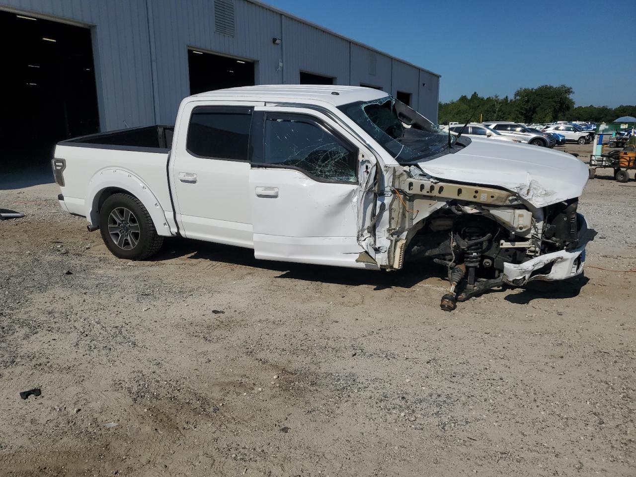 2016 Ford F150 Supercrew - Фото 4