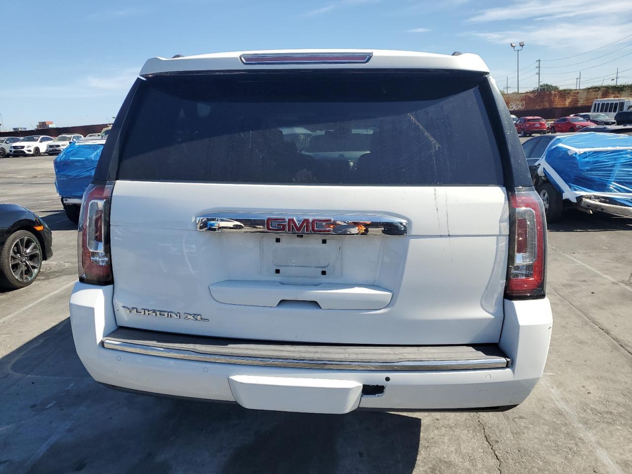2015 GMC Yukon Xl Denali - Фото 6
