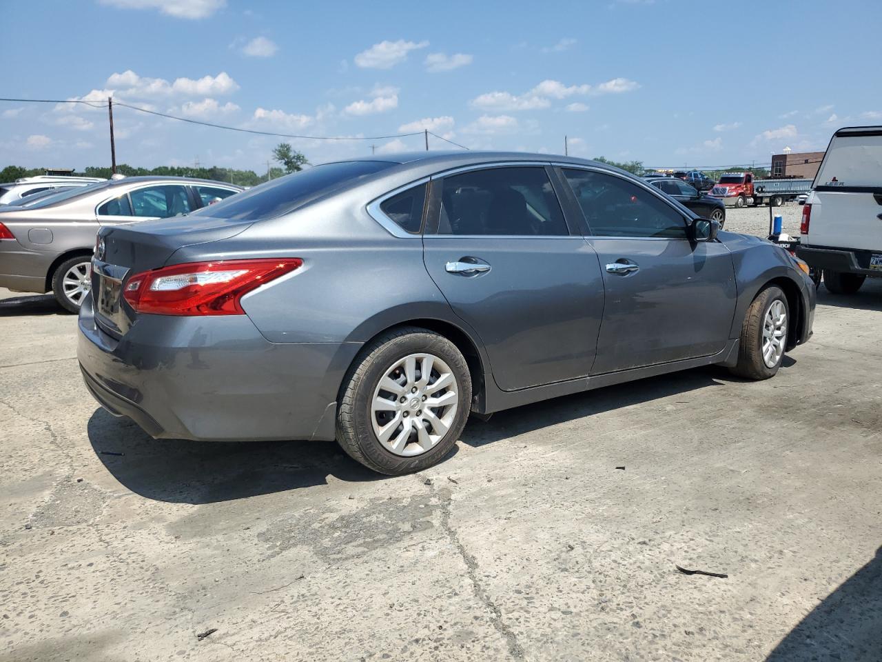 2017 Niss Altima 2.5 - Фото 3