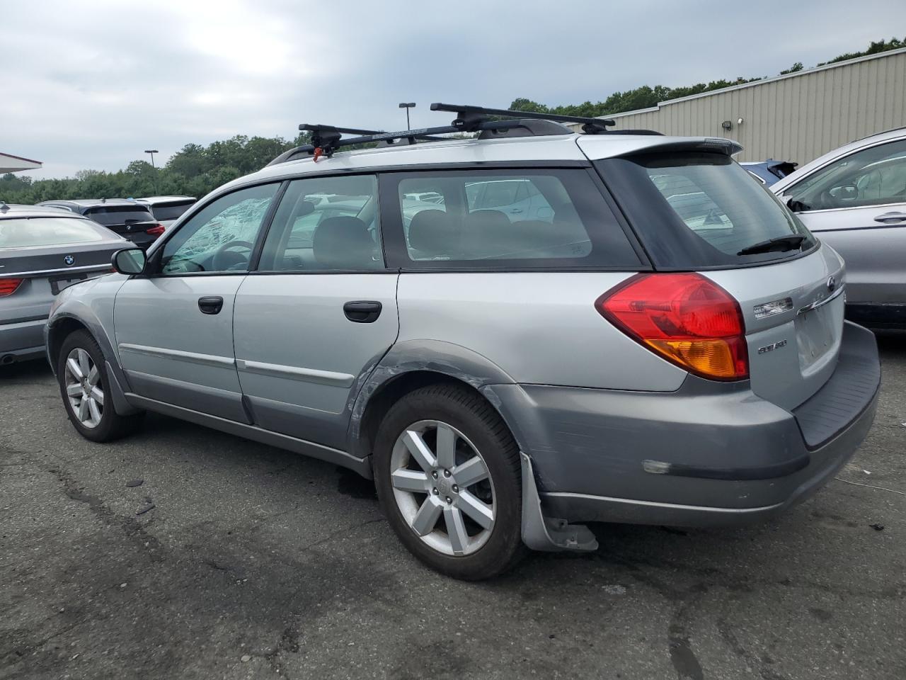 2005 Subaru Legacy Outback 2.5I - Фото 2