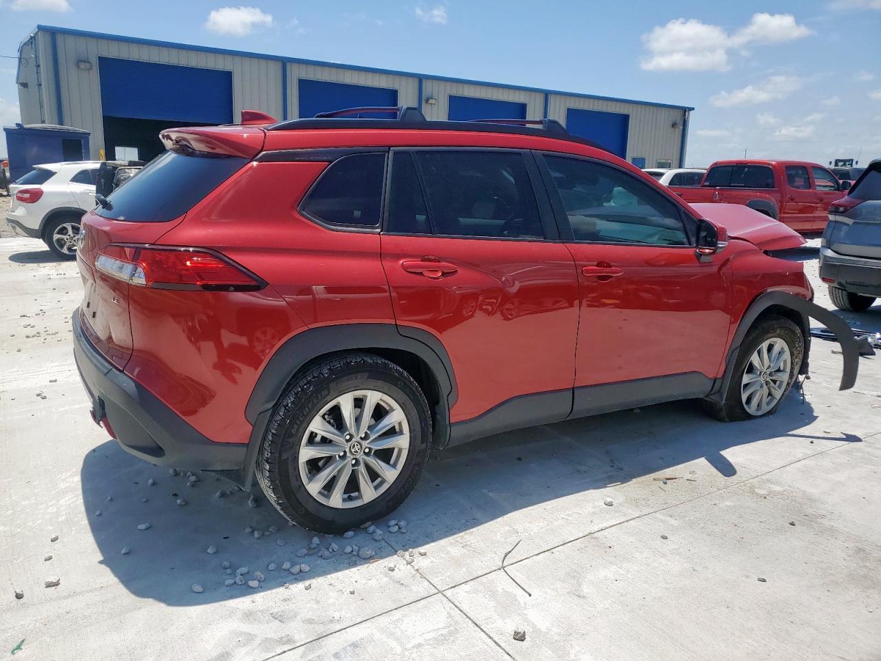 2024 Toyota Corolla Cross Le - Image 3