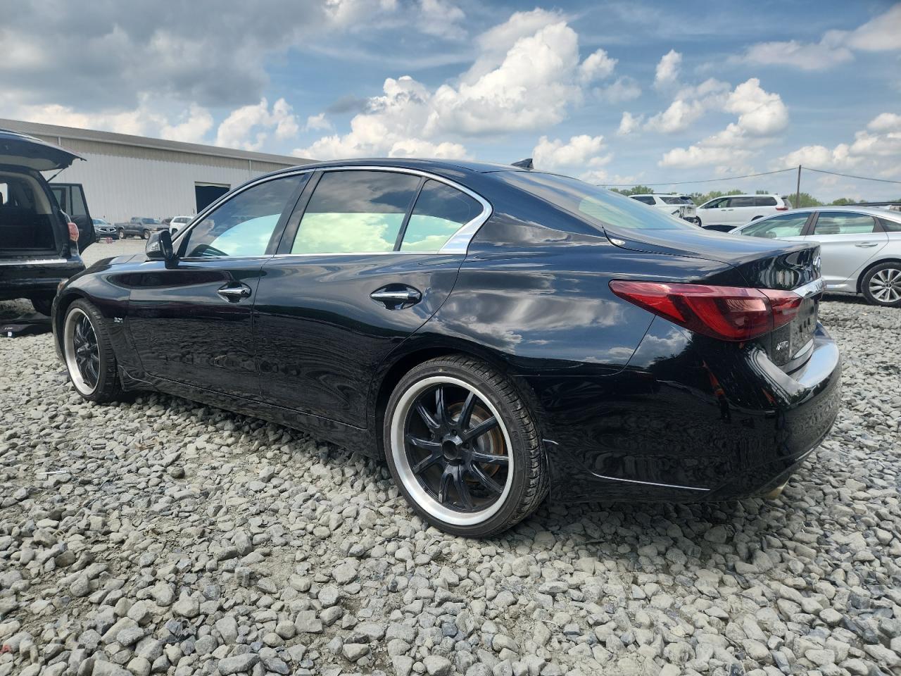 2019 Infiniti Q50 Luxe - Фото 2