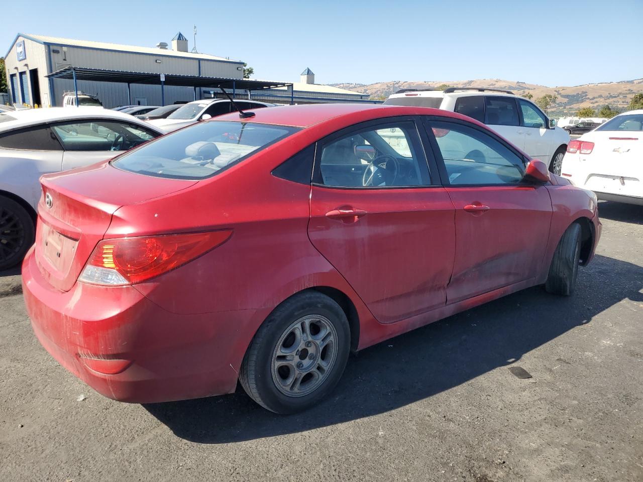2013 Hyundai Accent Gls - Image 3