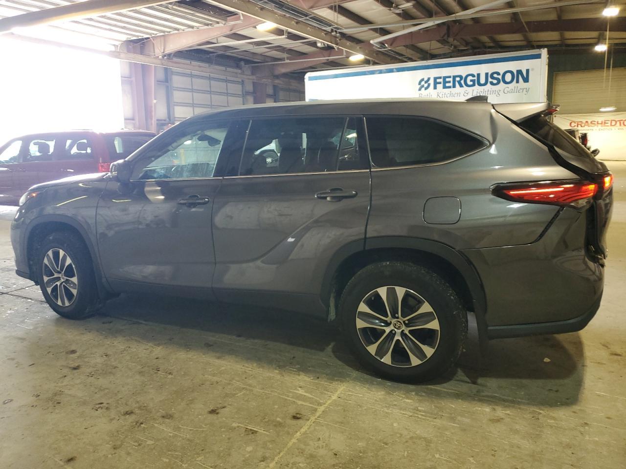 2022 Toyota Highlander Xle - Фото 2