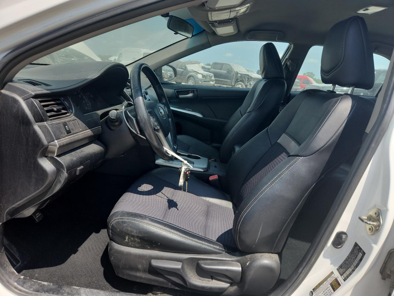 2014 Toyota Camry L - Image 7