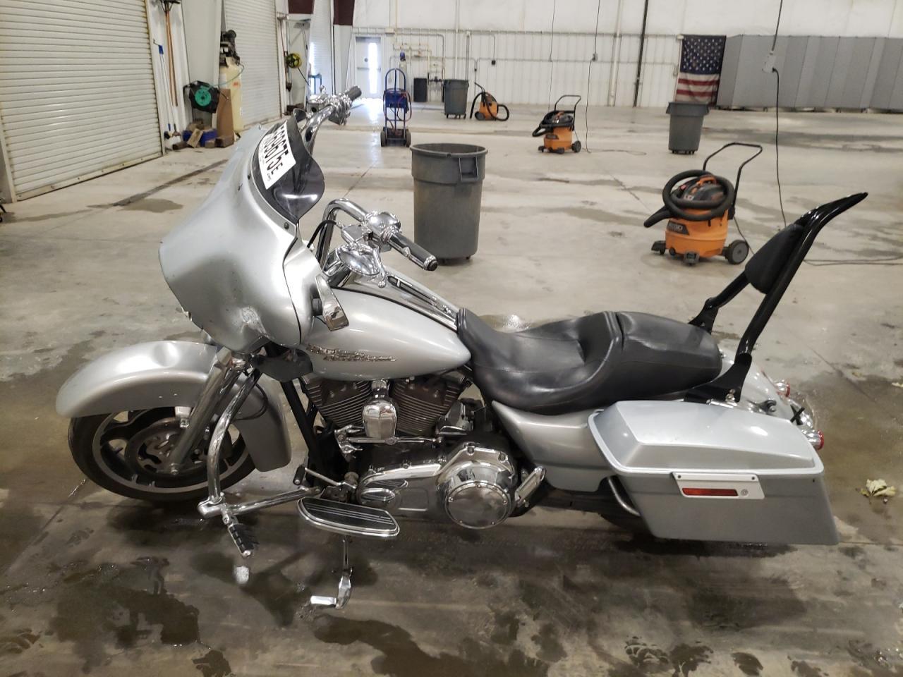 2010 Harley-Davidson Flhx - Image 3