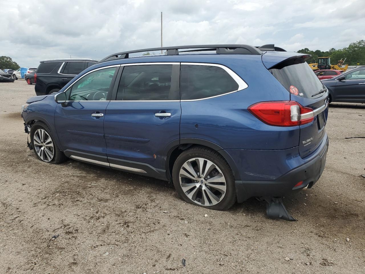 2021 Subaru Ascent Touring - Фото 2