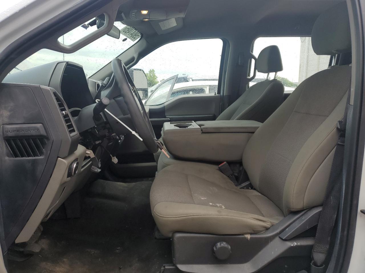 2022 Ford F350 Super Duty - Image 7