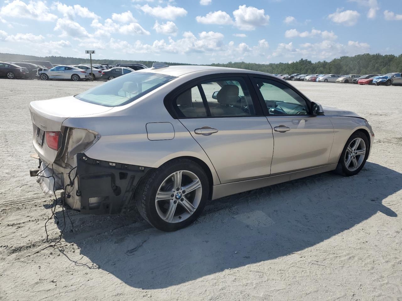 2015 BMW 320 I - Фото 3