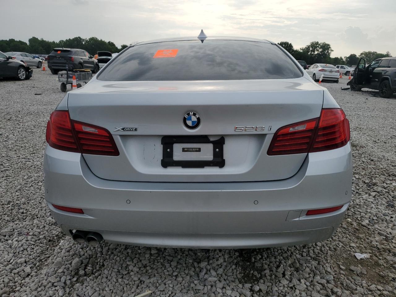 2015 BMW 528 Xi - Фото 6