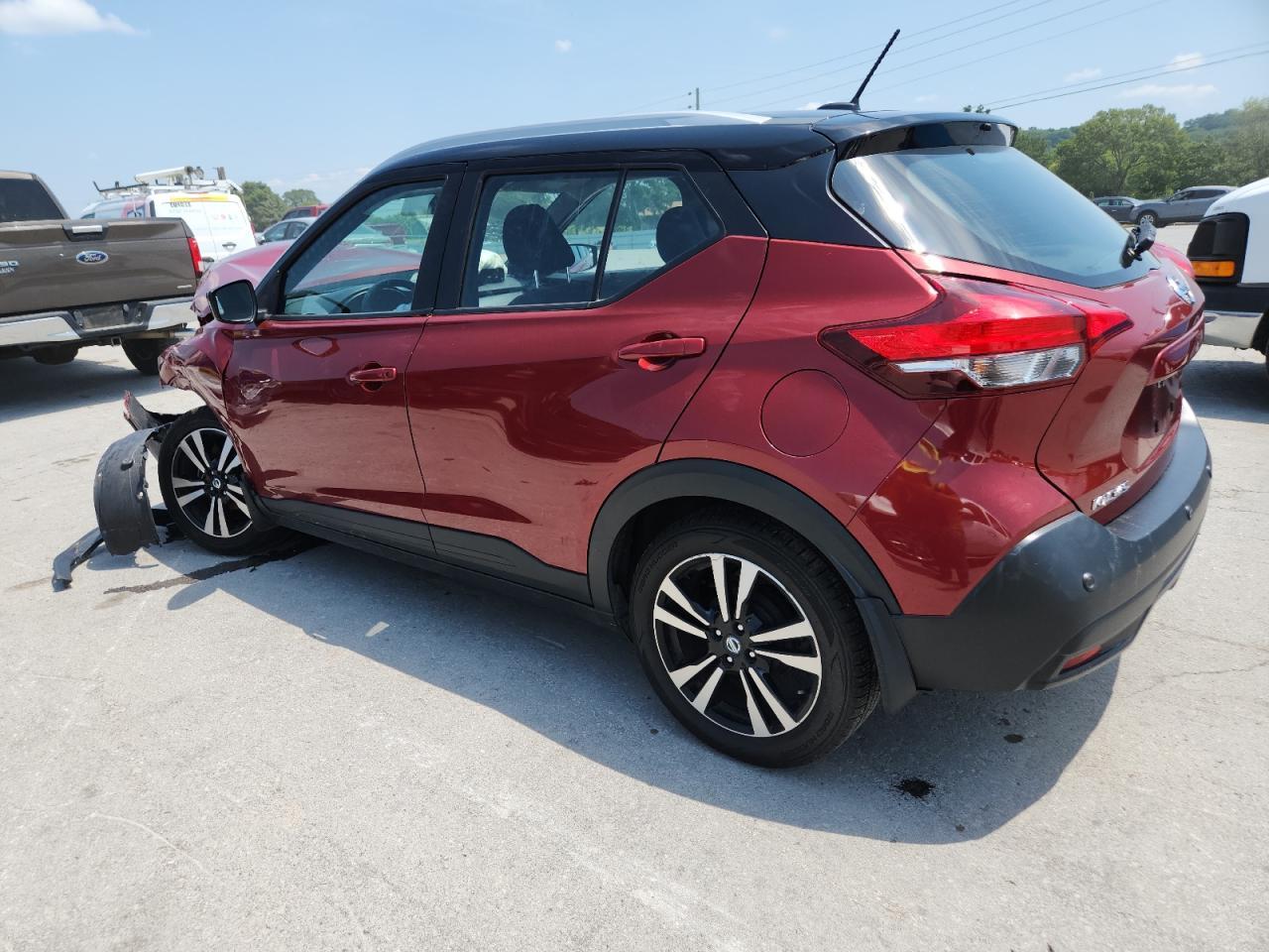 2020 Nissan Kicks Sv - Image 2