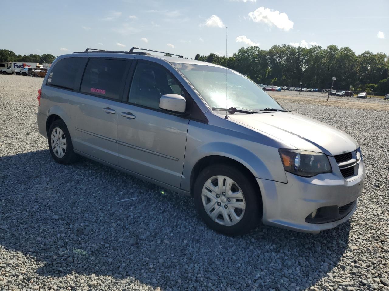 2017 Dodge Grand Caravan Gt - Image 4