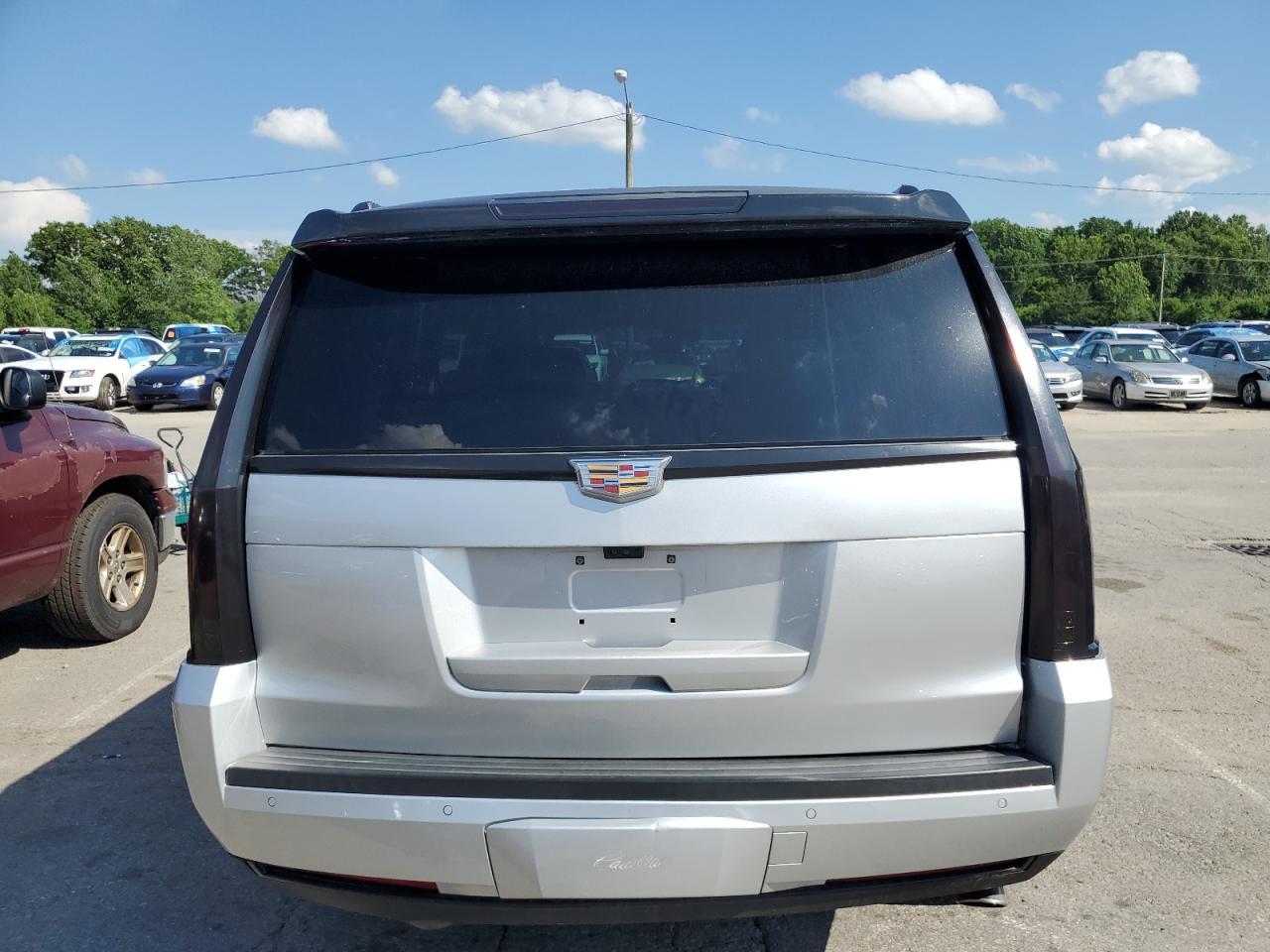 2019 Cadillac Escalade Premium Luxury - Image 6