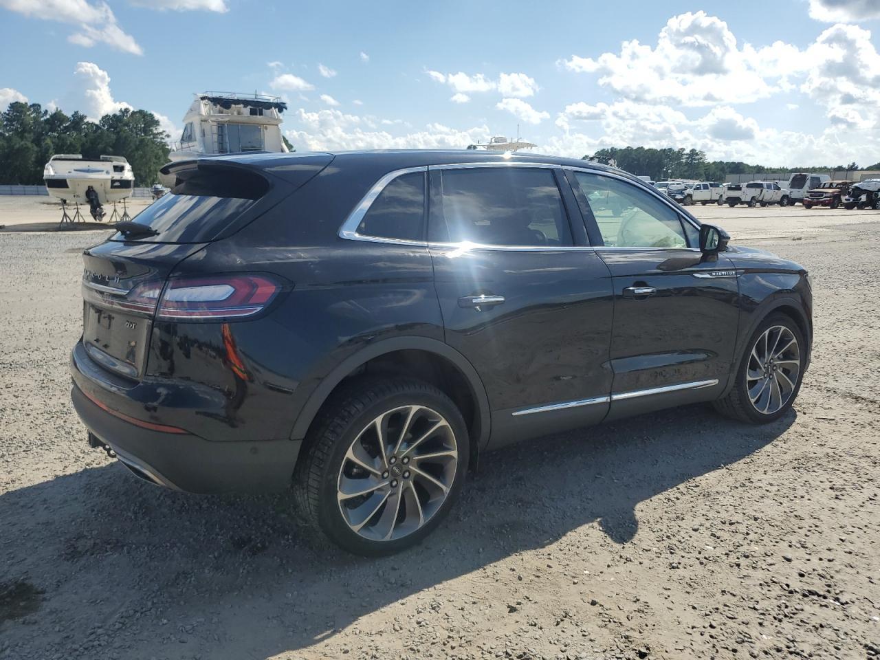 2019 Lincoln Nautilus Reserve - Image 3