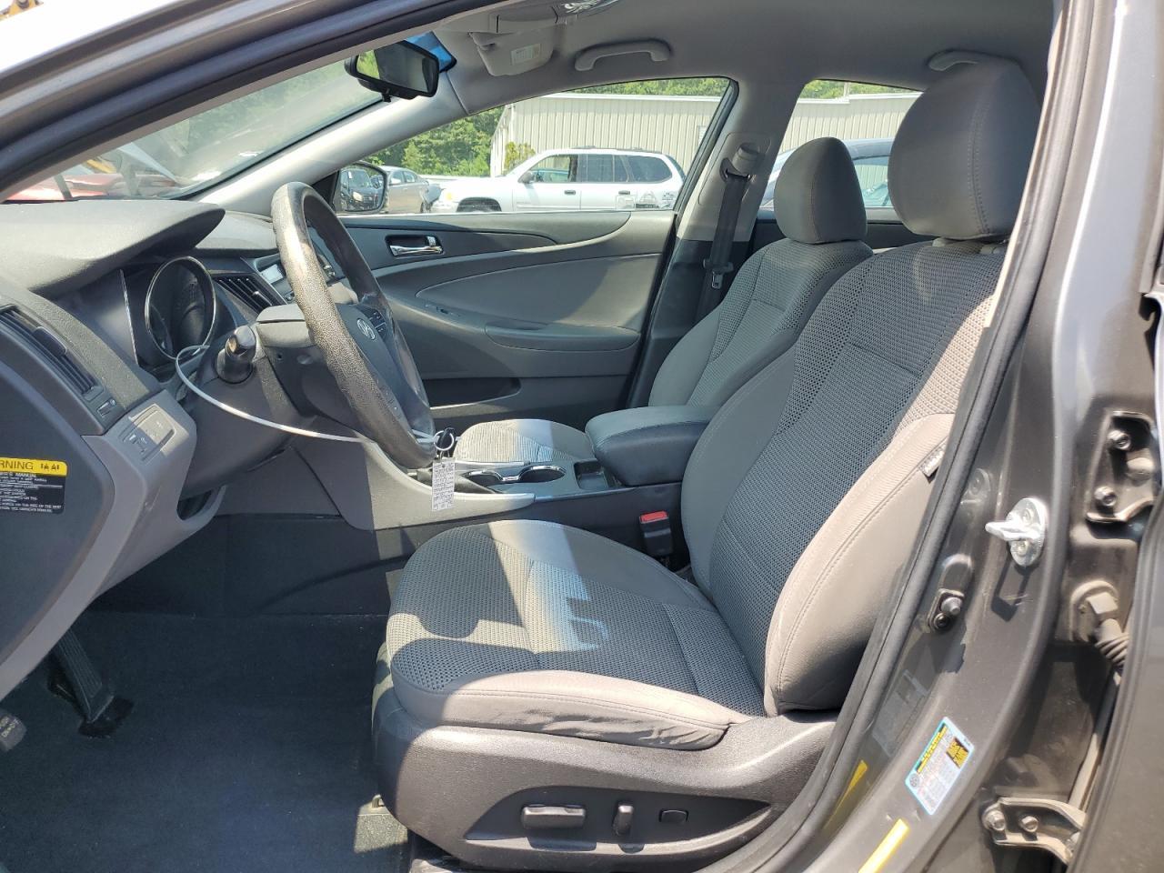 2012 Hyundai Sonata Gls - Image 7