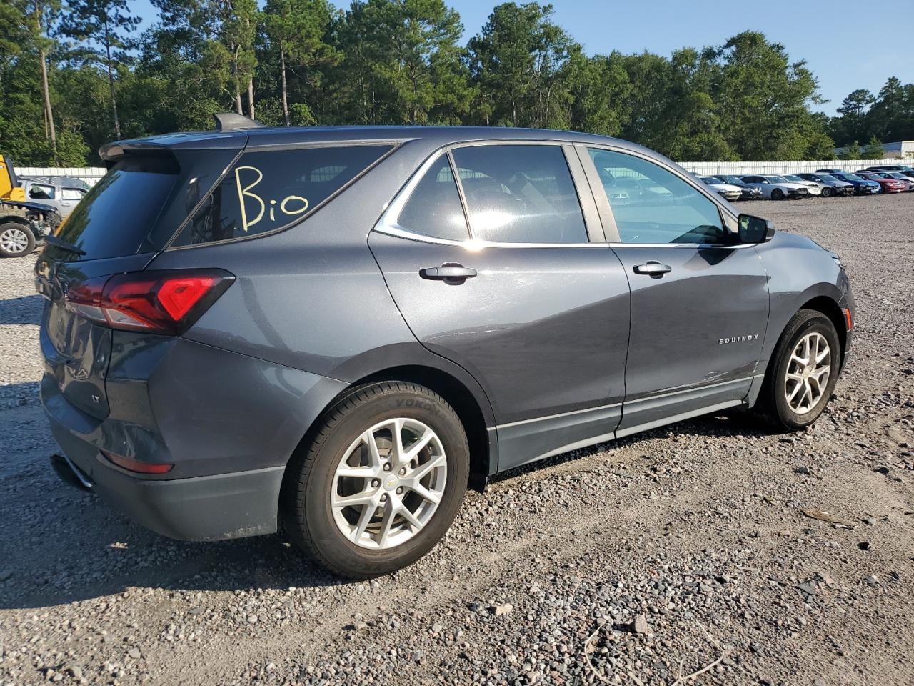 2022 Chevrolet Equinox Lt - Image 3