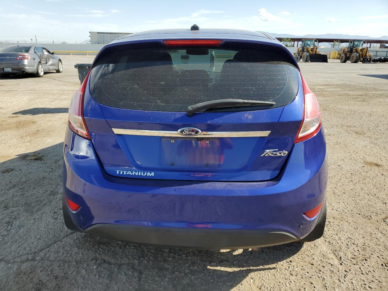 2014 Ford Fiesta Titanium - Image 6