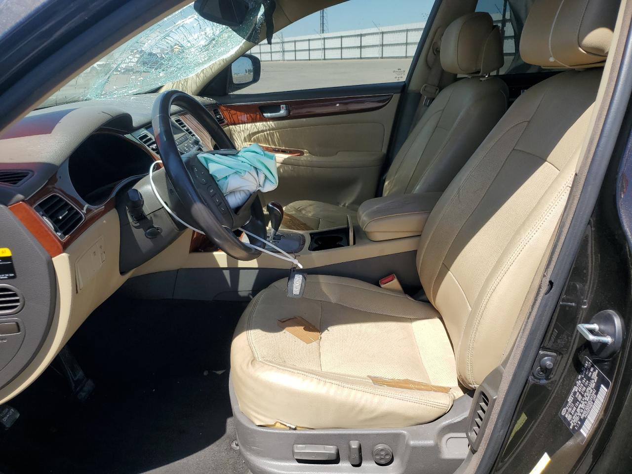 2013 Hyundai Genesis 3.8L - Image 7