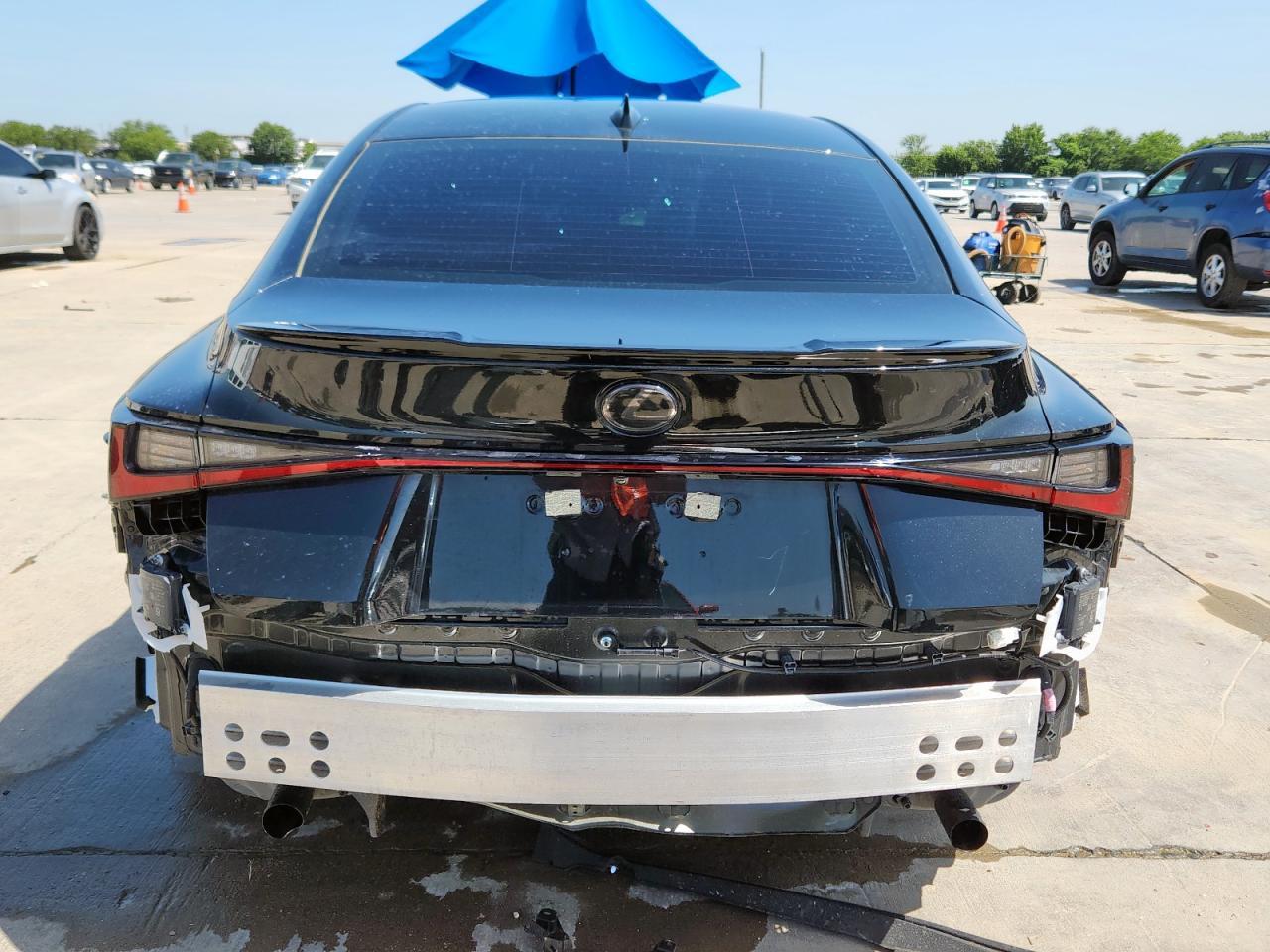 2024 Lexus Is 350 F Sport Design - Image 6