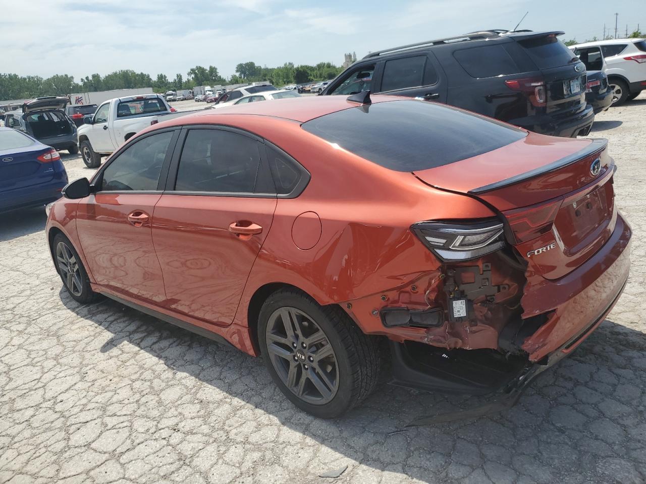 2020 Kia Forte Gt Line - Фото 2