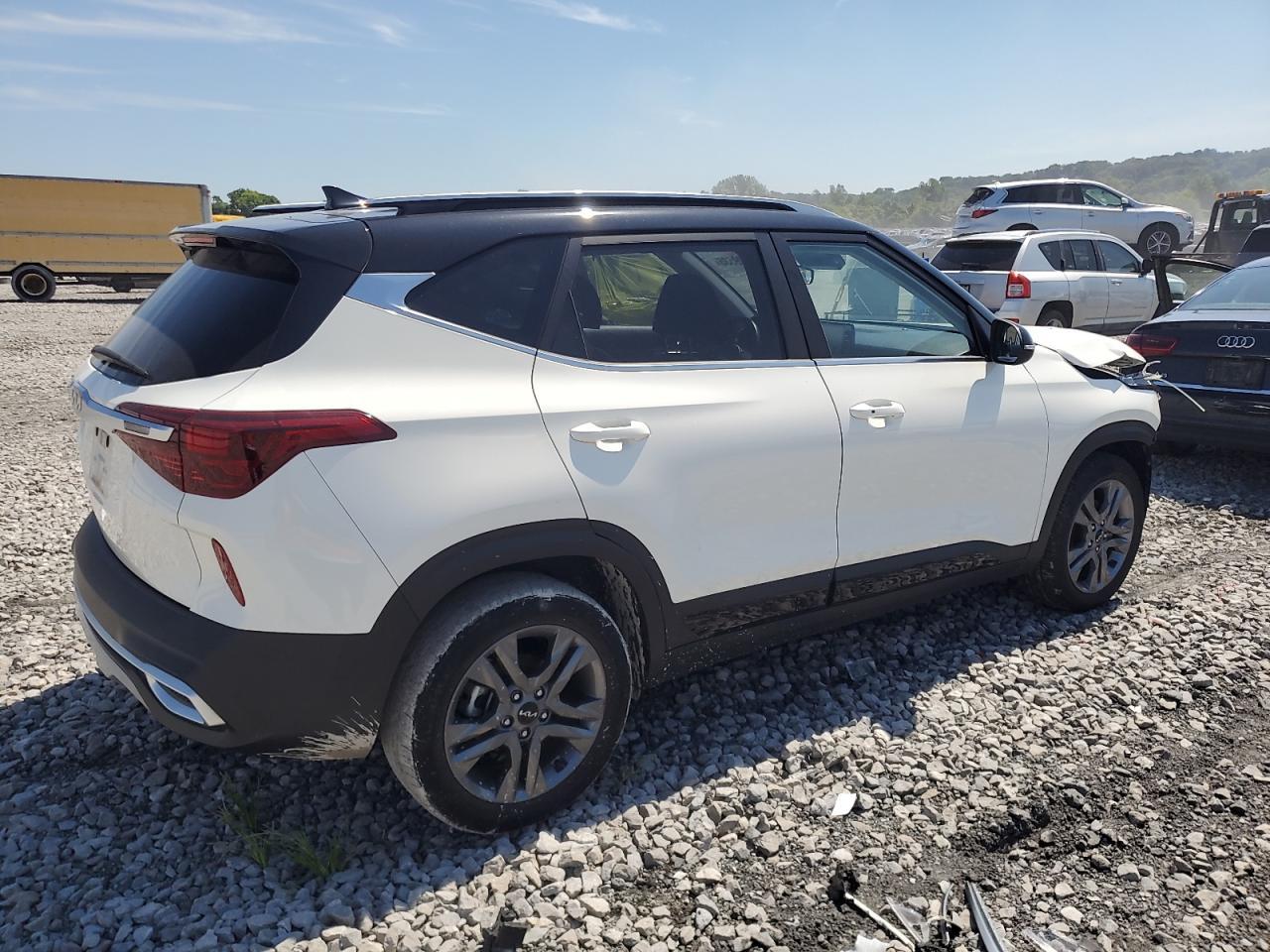 2023 Kia Seltos S - Фото 3