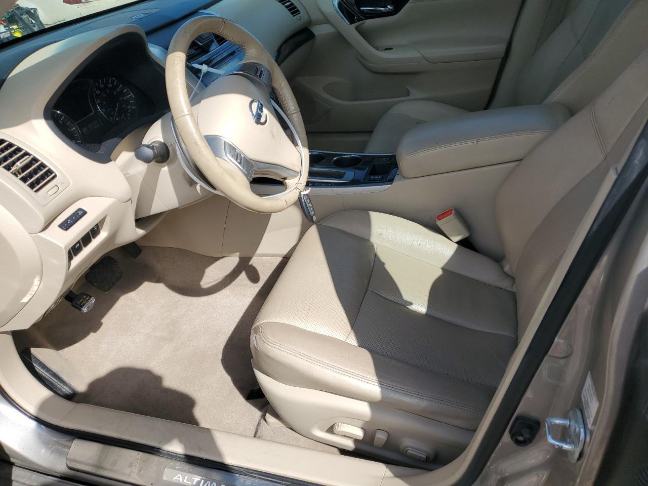 2013 Nissan Altima 3.5S - Image 7