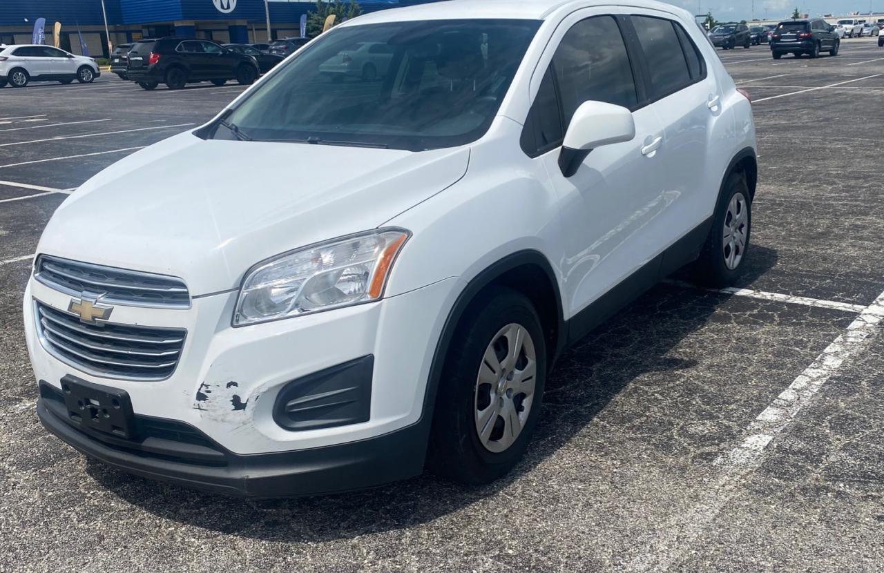 2016 Chevrolet Trax Ls - Image 2