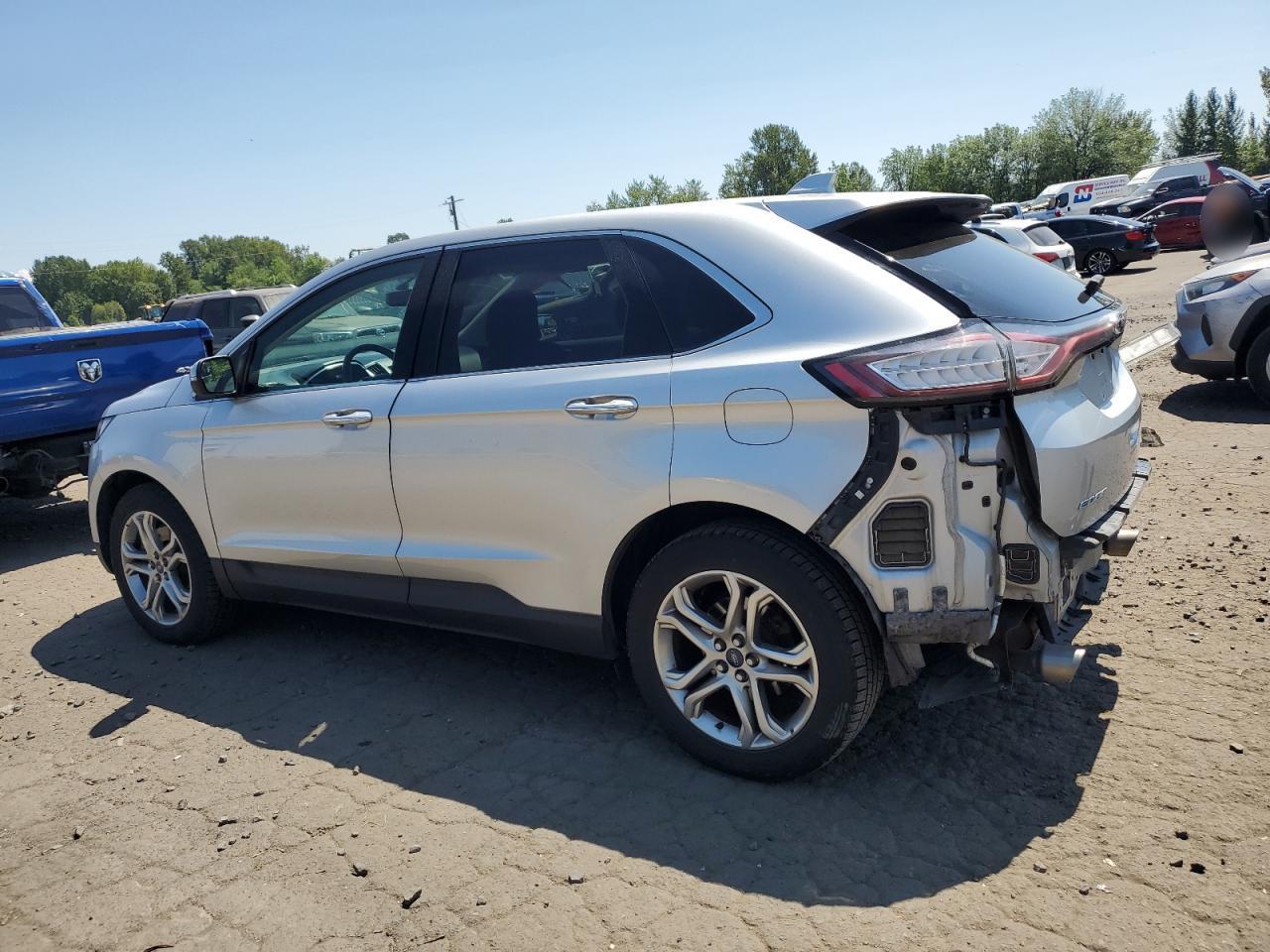 2016 Ford Edge Titanium - Image 2