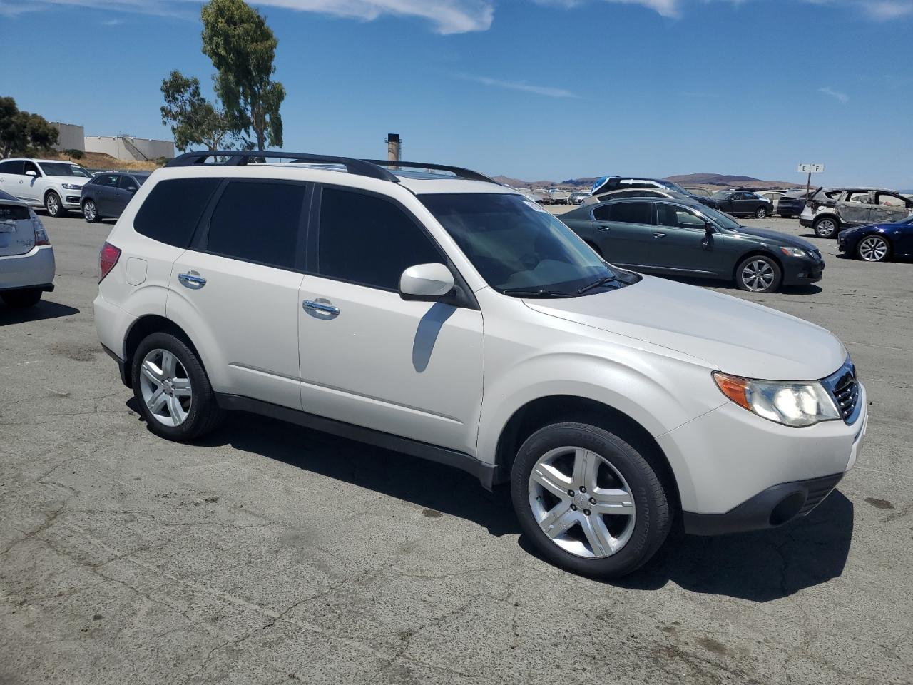 2010 Subaru Forester 2.5X Limited - Фото 4