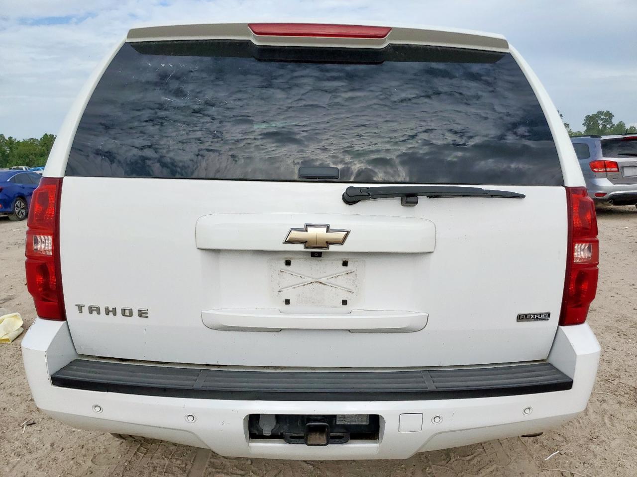 2008 Chevrolet Tahoe C1500 - Image 6