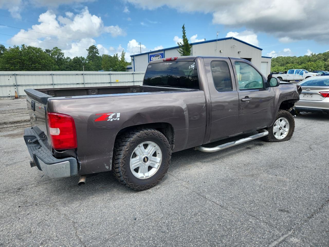 2008 Chevrolet Silverado K1500 - Image 3