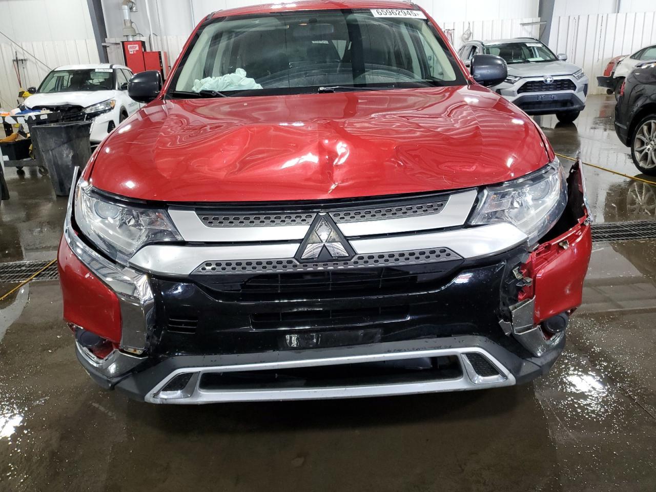 2019 Mitsubishi Outlander - Фото 5