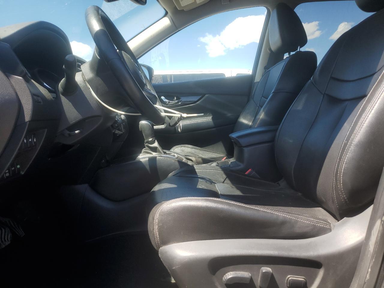 2019 Nissan Rogue S - Image 7