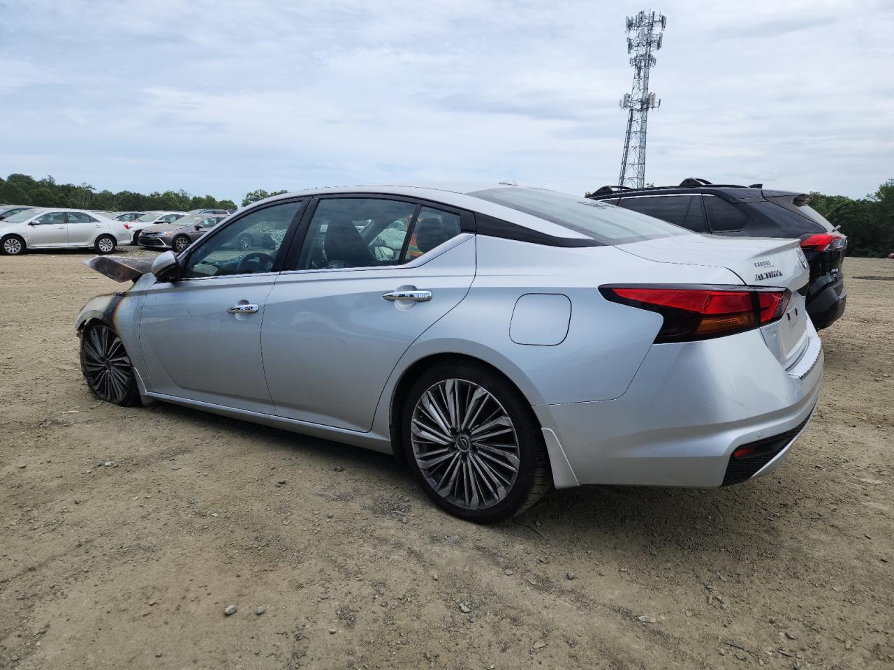 2023 Nissan Altima Sl - Фото 2