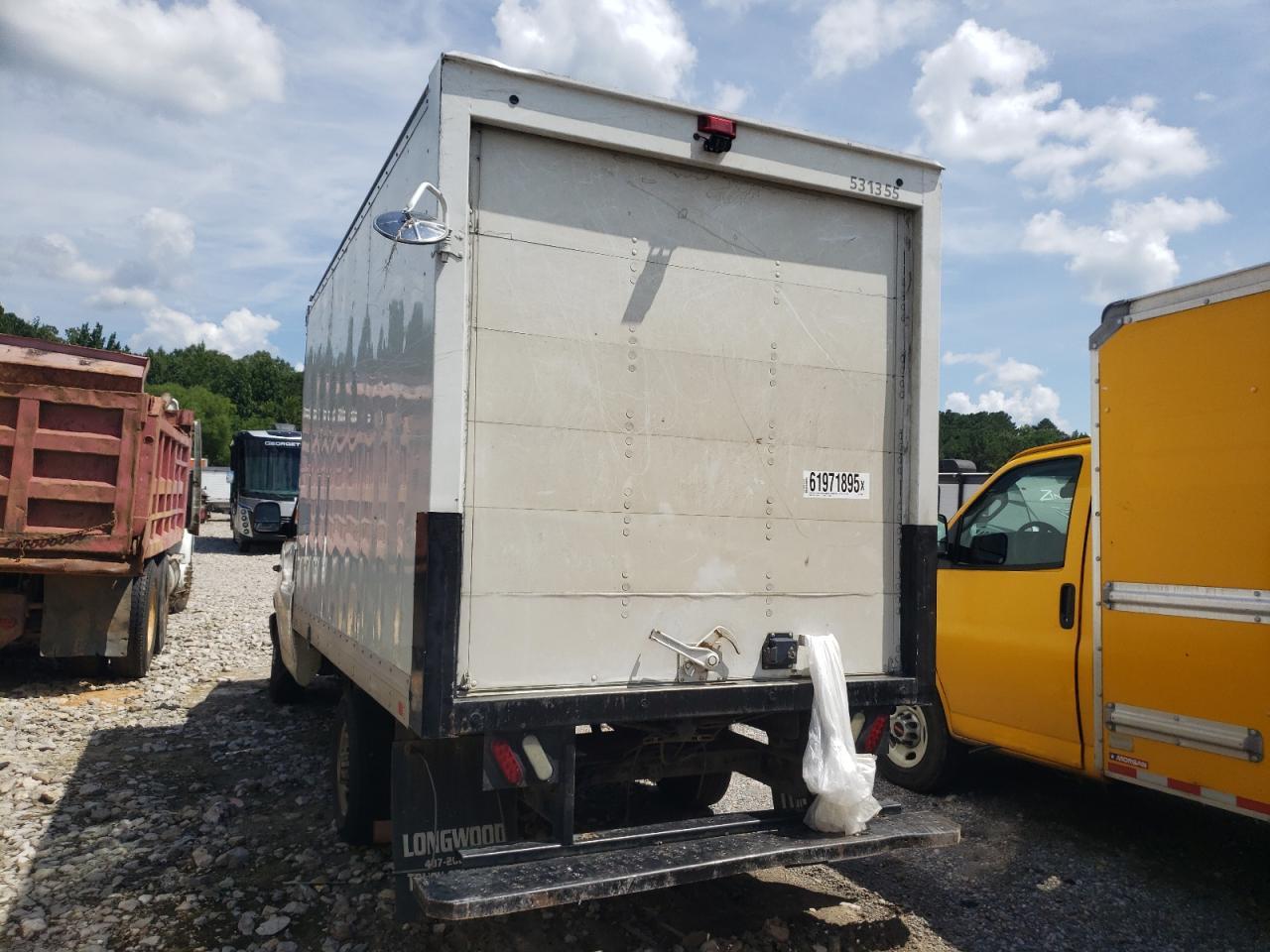 2017 Chevrolet Express G3500 - Фото 2