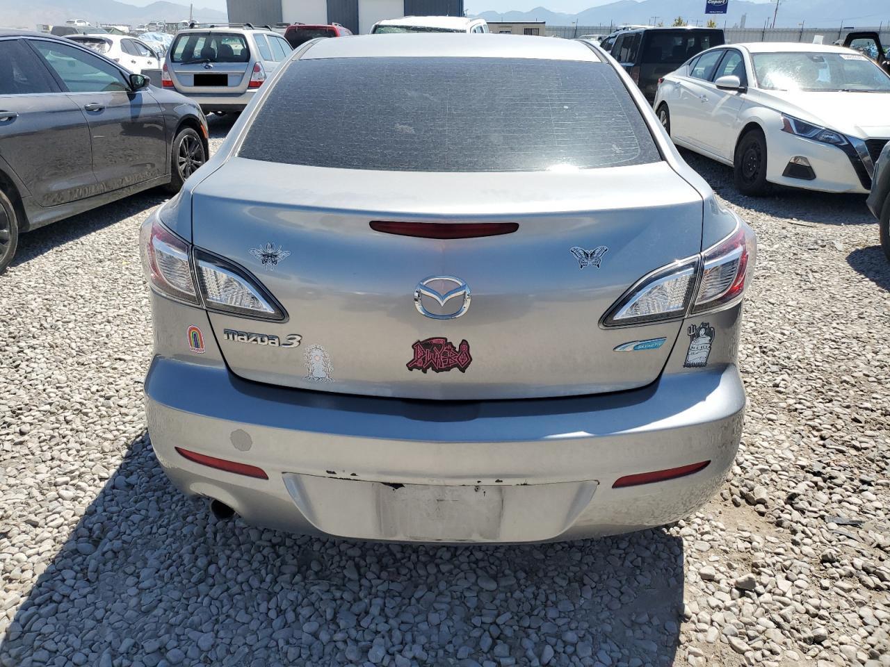 2012 Mazda 3 I - Image 6