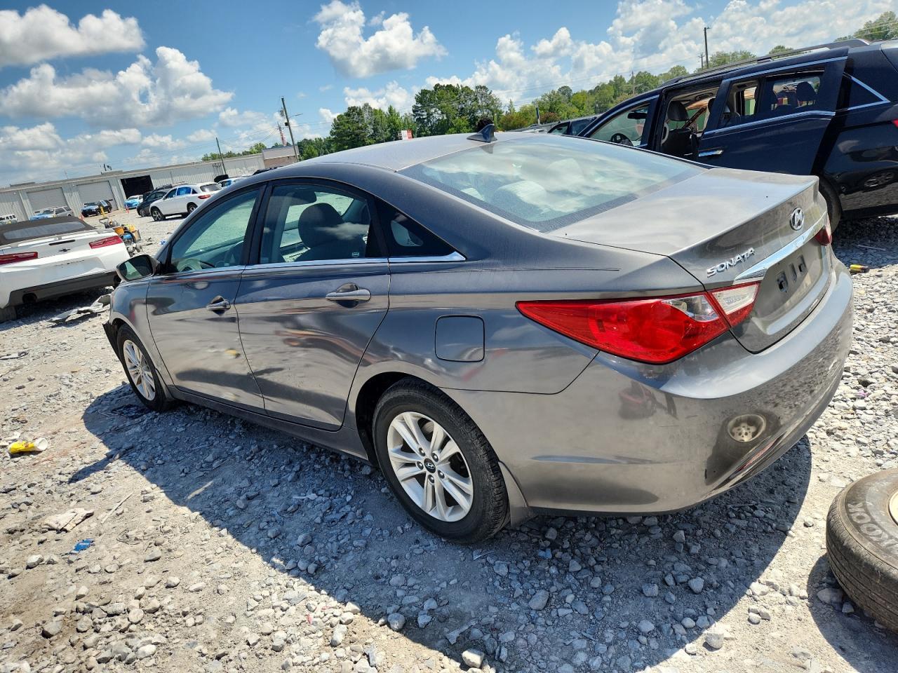 2011 Hyundai Sonata Gls - Image 2