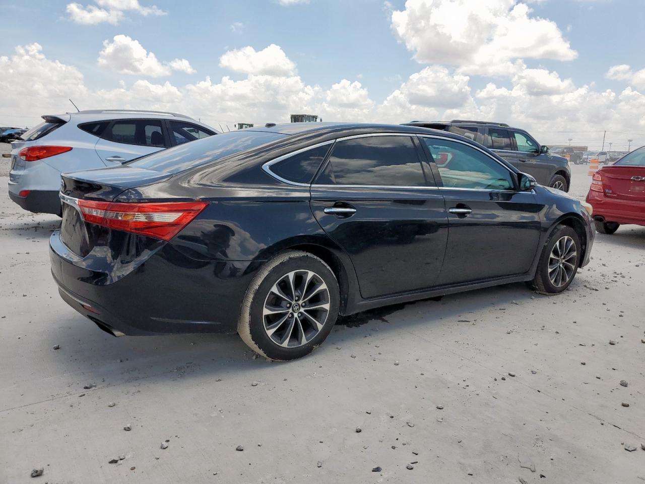 2016 Toyota Avalon Xle - Фото 3