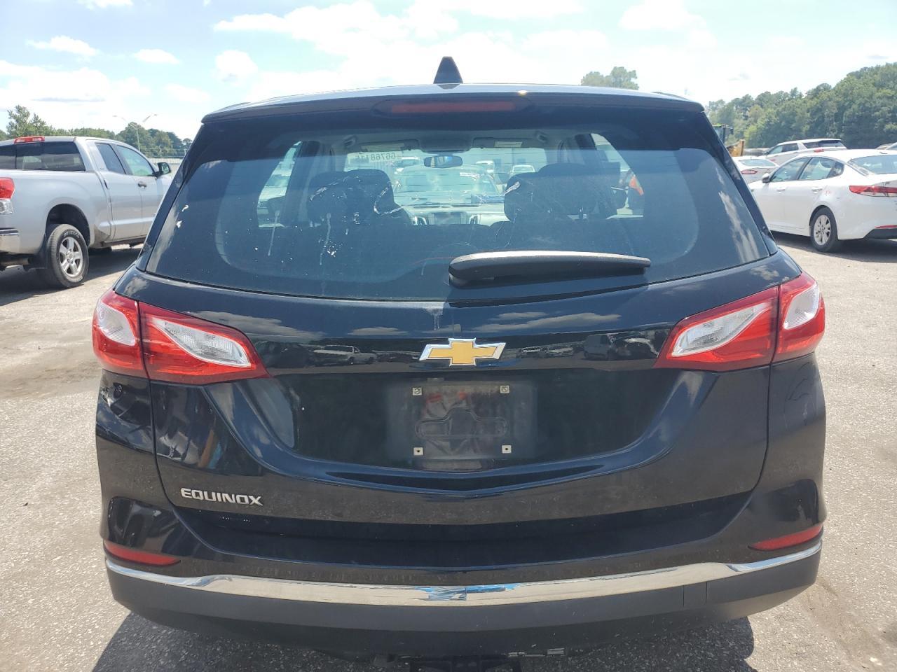 2018 Chevrolet Equinox Ls - Фото 6