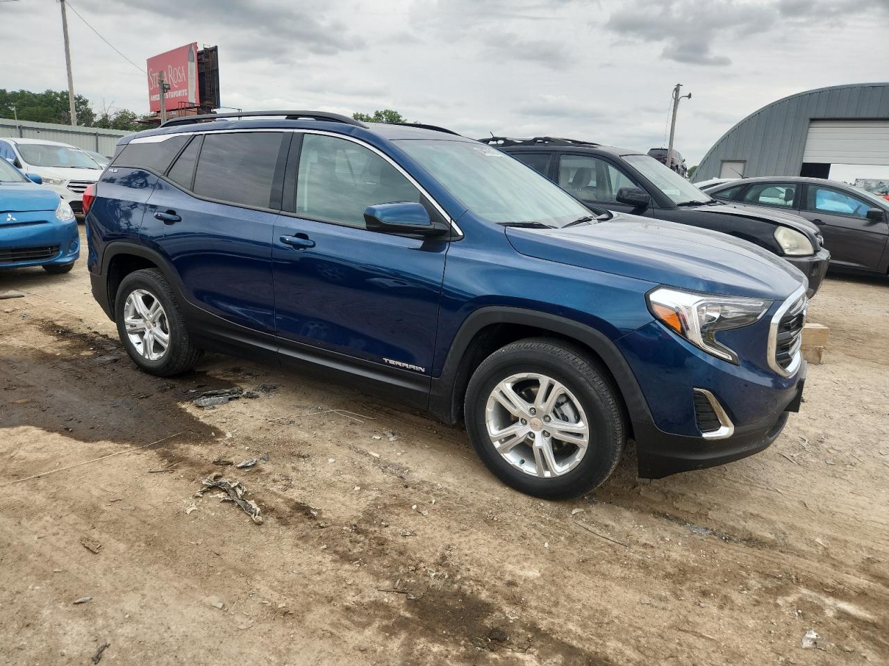 2020 GMC Terrain Sle - Image 4