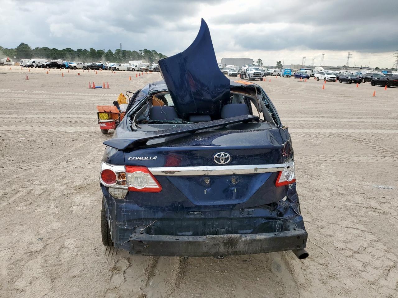 2013 Toyota Corolla Base - Фото 6