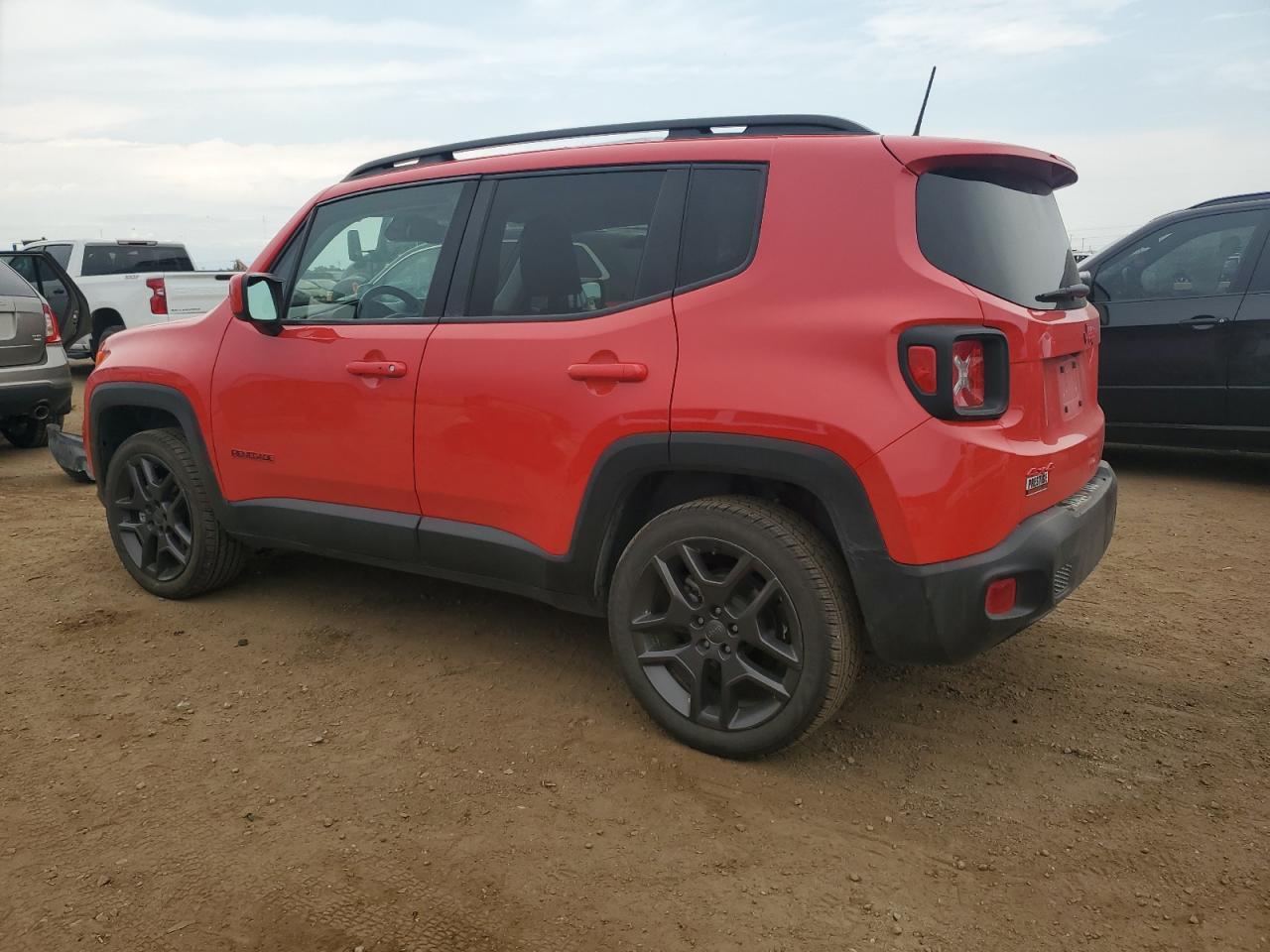 2022 Jeep Renegade Latitude - Image 2