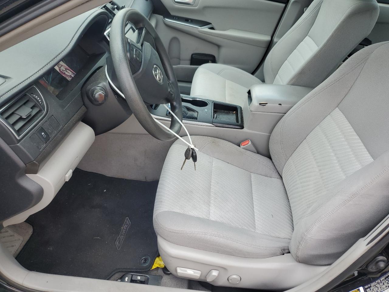 2015 Toyota Camry Le - Фото 7