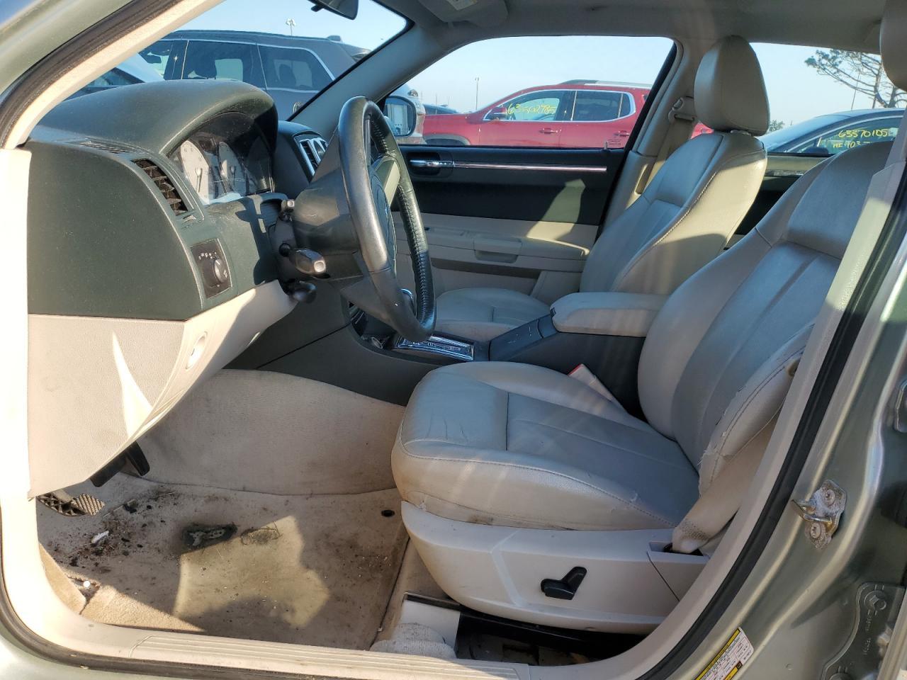 2006 Chrysler 300 Touring - Фото 7