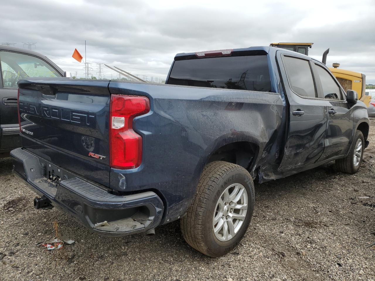2021 Chevrolet Silverado C1500 Rst - Фото 3