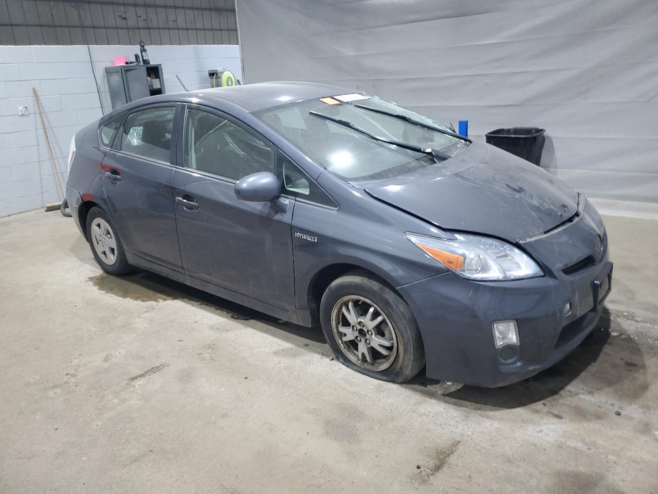 2011 Toyota Prius Two - Image 4